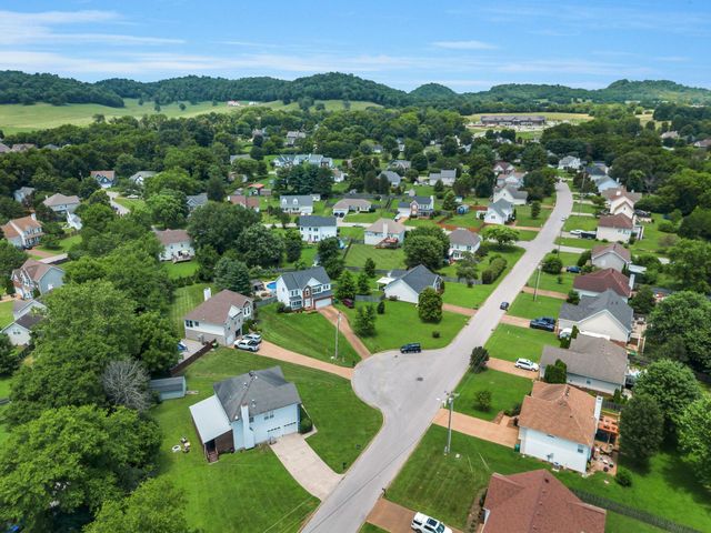 1757 Shane Dr, Spring Hill, TN 37174