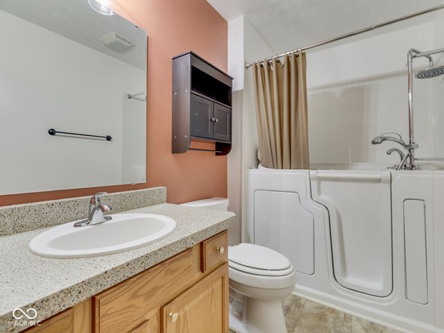 1630 Alder Road, Franklin, IN 46131