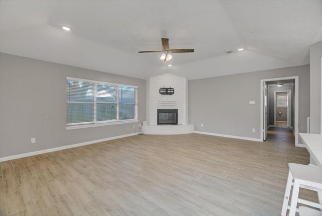 10006 Barmont Drive, La Porte, TX 77571