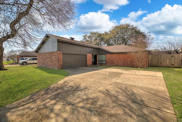 10006 Barmont Drive, La Porte, TX 77571