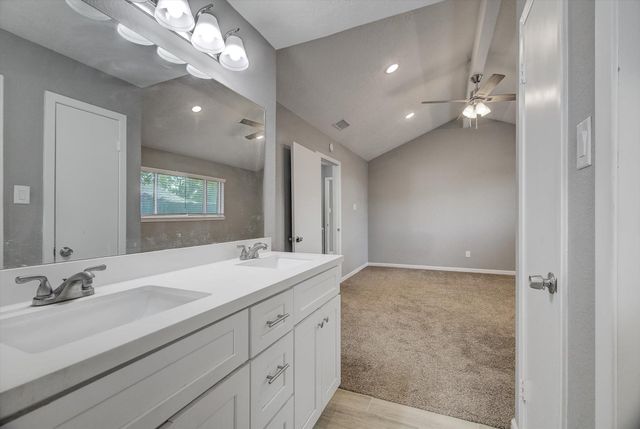 10006 Barmont Drive, La Porte, TX 77571