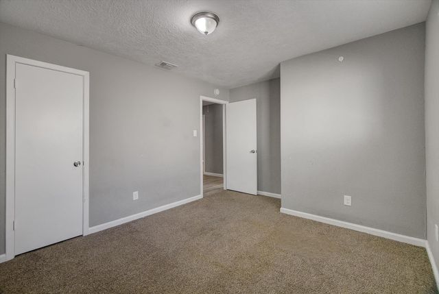 10006 Barmont Drive, La Porte, TX 77571