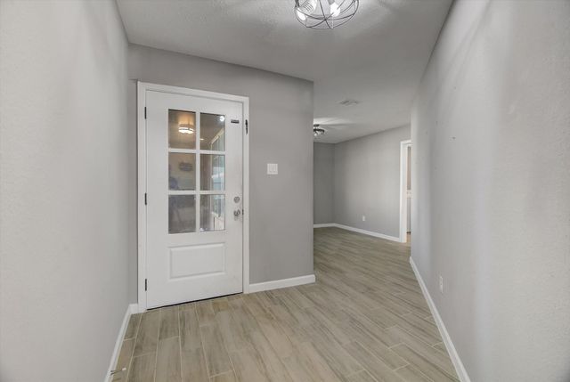 10006 Barmont Drive, La Porte, TX 77571