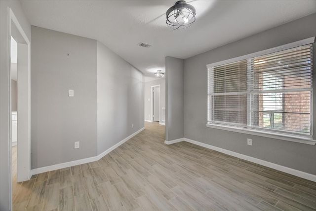 10006 Barmont Drive, La Porte, TX 77571