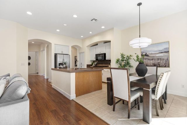 2876 Woodleigh Ln, Cameron Park, CA 95682