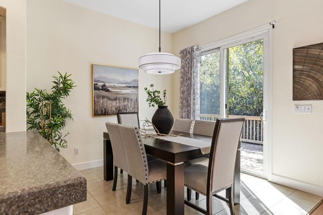 2876 Woodleigh Ln, Cameron Park, CA 95682