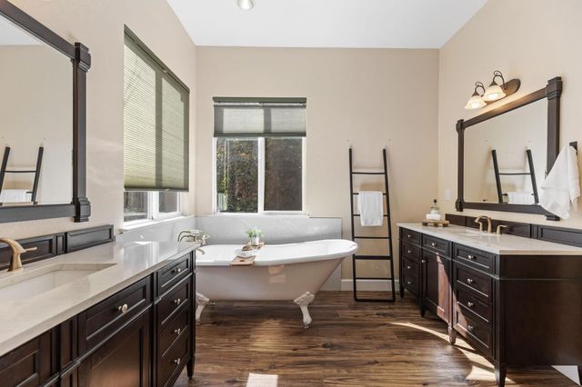 2876 Woodleigh Ln, Cameron Park, CA 95682