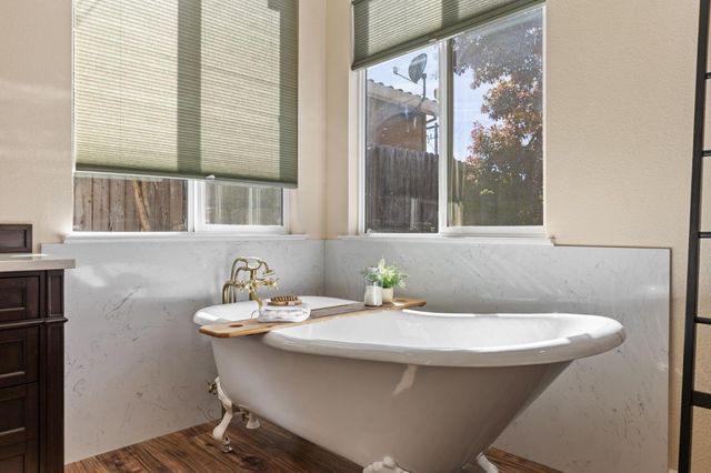 2876 Woodleigh Ln, Cameron Park, CA 95682