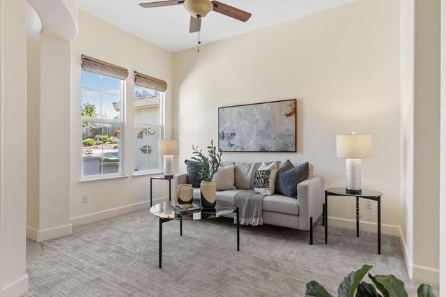 2876 Woodleigh Ln, Cameron Park, CA 95682