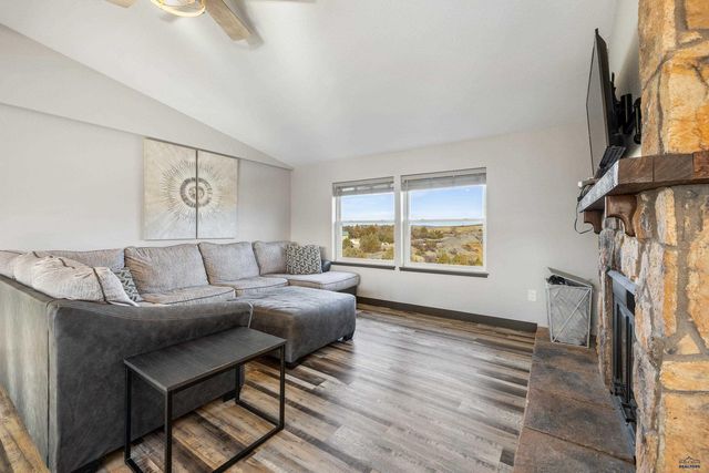 13376 WATERVIEW RD, Hot Springs, SD 57747