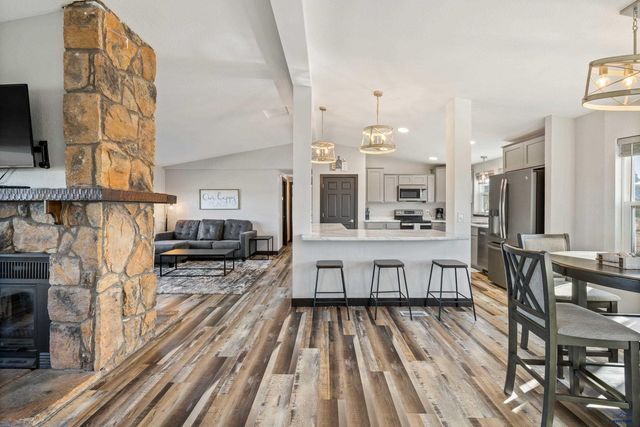 13376 WATERVIEW RD, Hot Springs, SD 57747