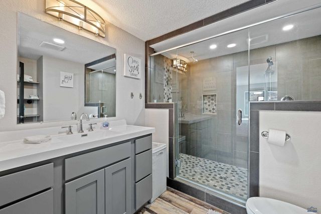 13376 WATERVIEW RD, Hot Springs, SD 57747