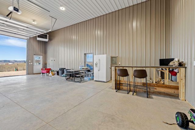 13376 WATERVIEW RD, Hot Springs, SD 57747