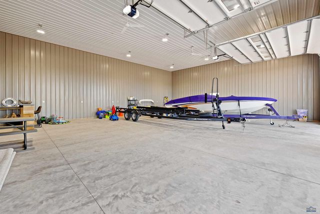 13376 WATERVIEW RD, Hot Springs, SD 57747