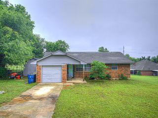 11379 Kirkwin Lane, Choctaw, OK 73020