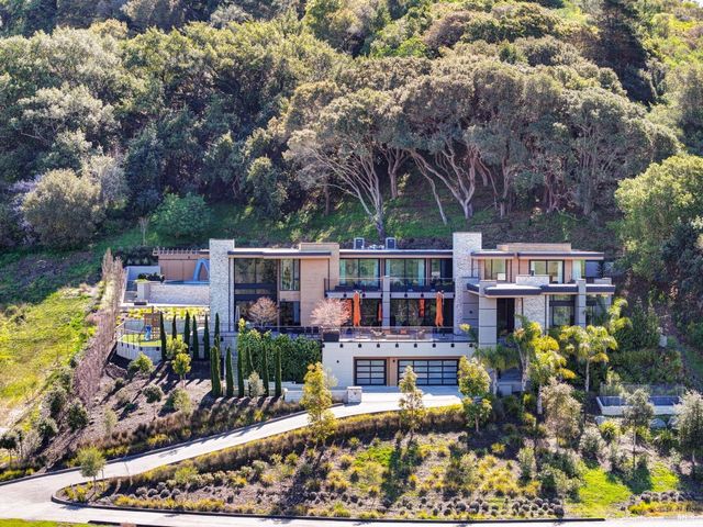 3 Trestle Glen Cir, Tiburon, CA 94920