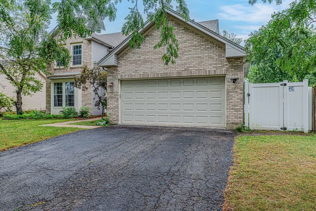 1449 Eliot Trail, Elgin, IL 60120