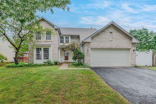 1449 Eliot Trail, Elgin, IL 60120