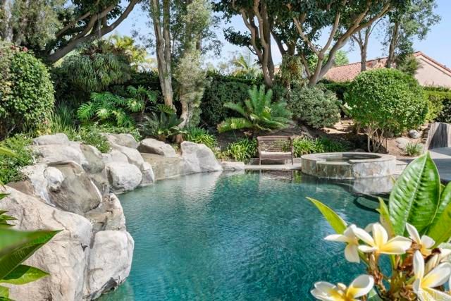 17401 Via Cuatro Caminos, Rancho Santa Fe, CA 92067