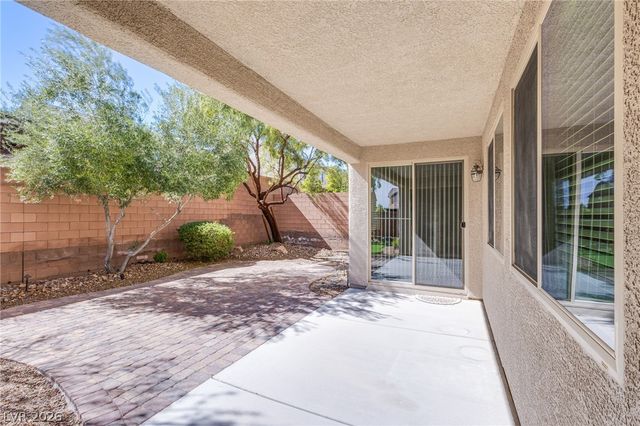 10119 Amana Oaks Avenue, Las Vegas, NV 89166