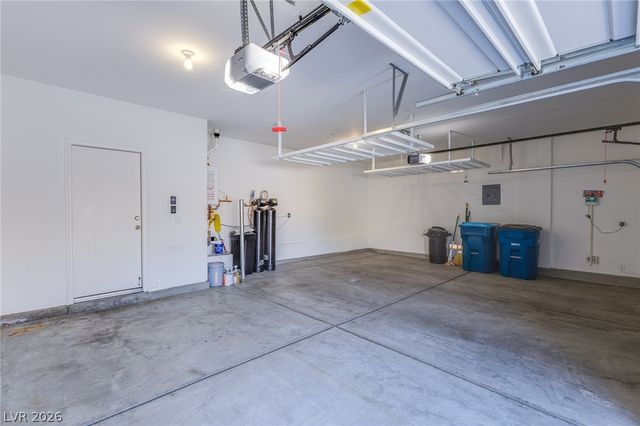 10119 Amana Oaks Avenue, Las Vegas, NV 89166