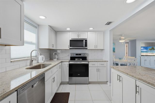 6150 MIDNIGHT PASS ROAD 13, Sarasota, FL 34242