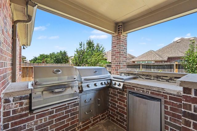 9014 Springcroft Court, Tomball, TX 77375