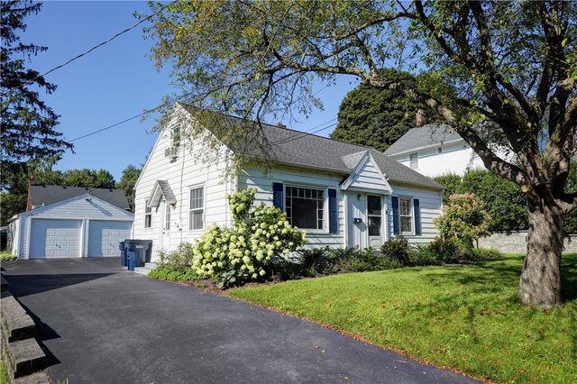 15 Maple Street, Pittsford, NY 14534