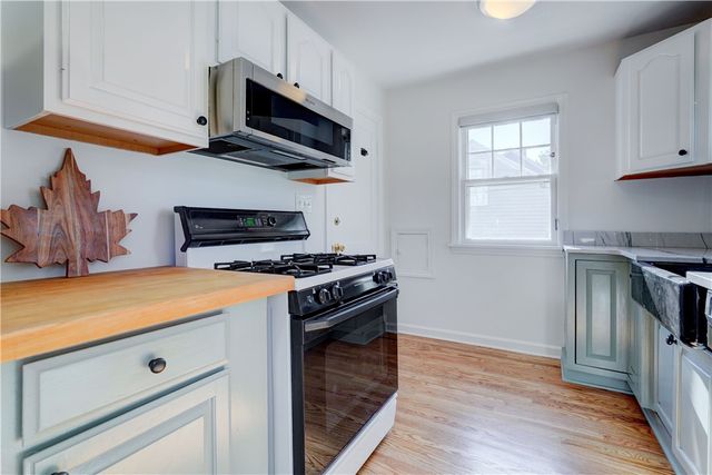 15 Maple Street, Pittsford, NY 14534