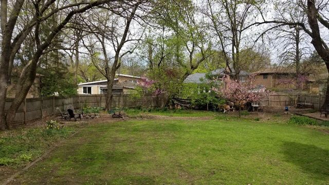 2536 Old Glenview Road, Wilmette, IL 60091