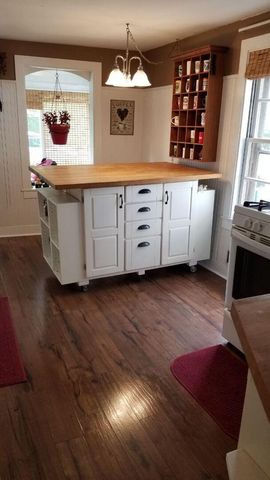 2536 Old Glenview Road, Wilmette, IL 60091