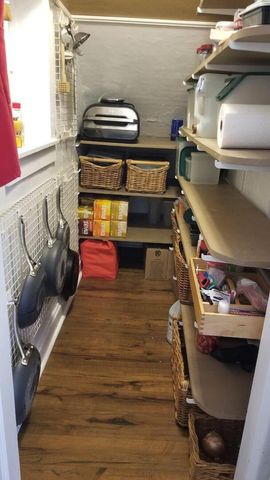 2536 Old Glenview Road, Wilmette, IL 60091