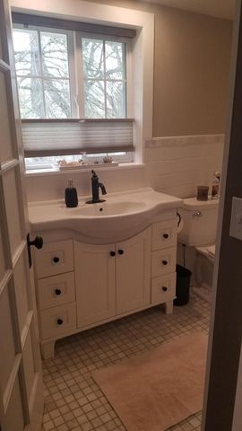 2536 Old Glenview Road, Wilmette, IL 60091