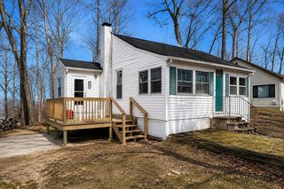 211 North Drive, Columbia Twp, MI 49230