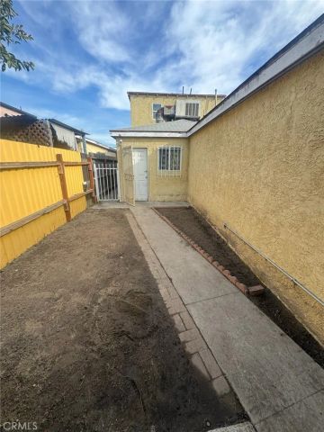 10328 Juniper, Los Angeles, CA 90002