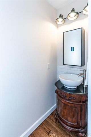 1010 Winter Lake Drive, Fenton, MO 63026