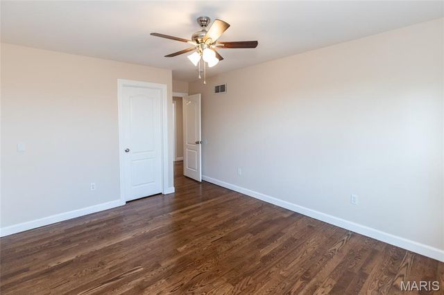 1010 Winter Lake Drive, Fenton, MO 63026