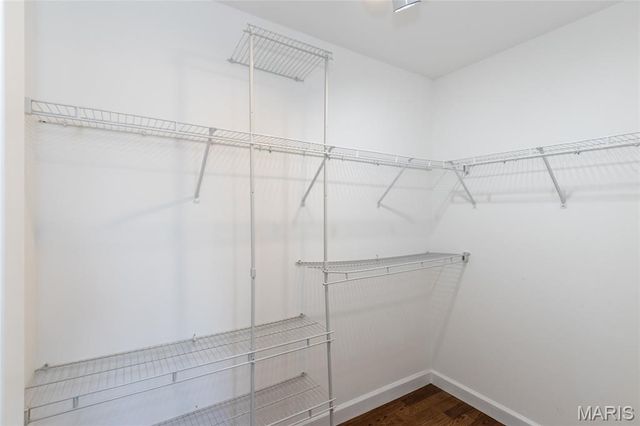 1010 Winter Lake Drive, Fenton, MO 63026