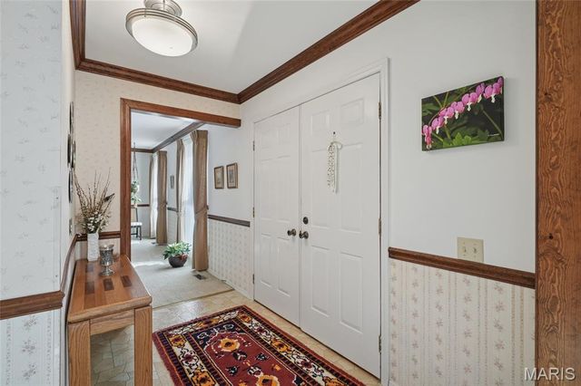 1529 Woodroyal East Drive, Chesterfield, MO 63017