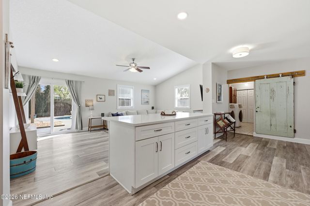 534 12TH Avenue N, Jacksonville Beach, FL 32250