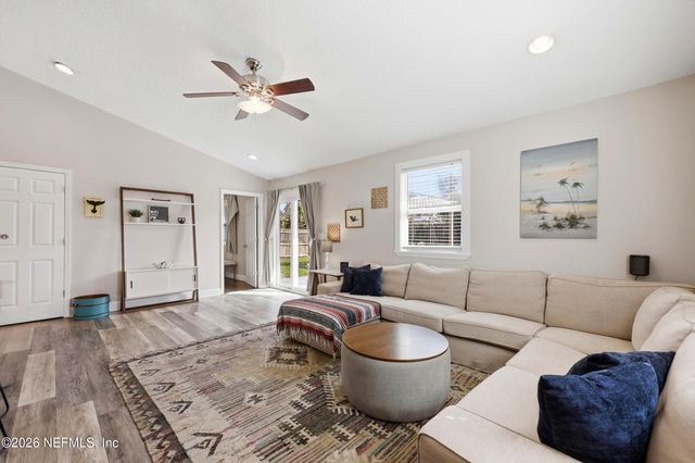 534 12TH Avenue N, Jacksonville Beach, FL 32250