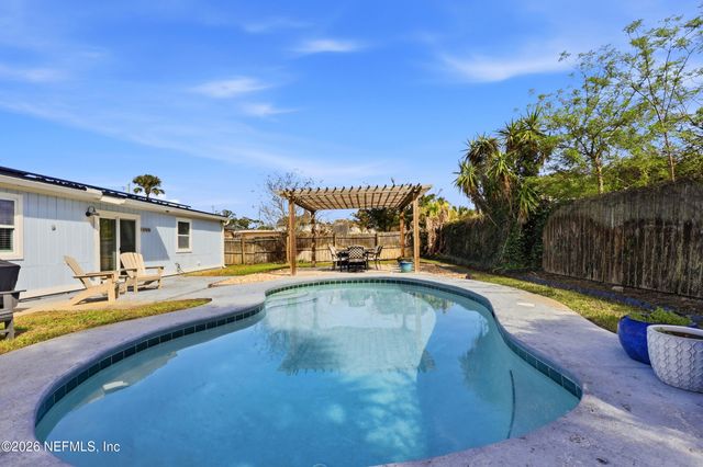 534 12TH Avenue N, Jacksonville Beach, FL 32250