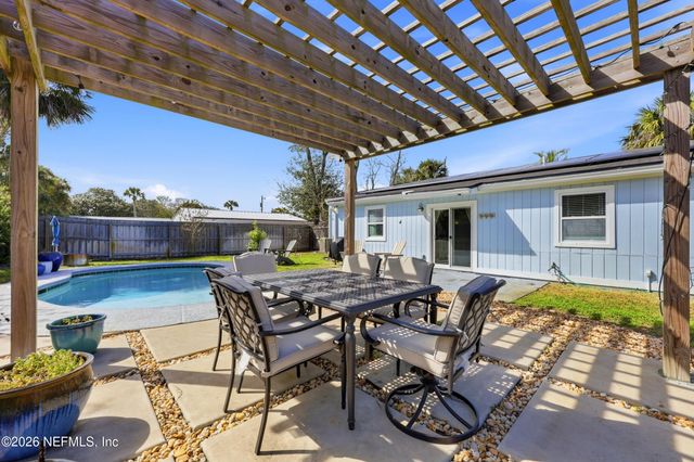 534 12TH Avenue N, Jacksonville Beach, FL 32250