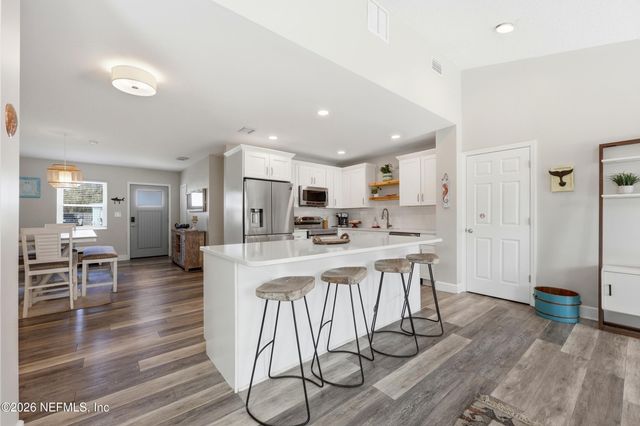 534 12TH Avenue N, Jacksonville Beach, FL 32250