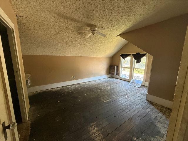 125 N Washington Street, Farmersville, TX 75442