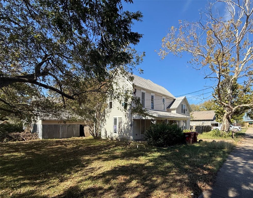 125 N Washington Street, Farmersville, TX 75442