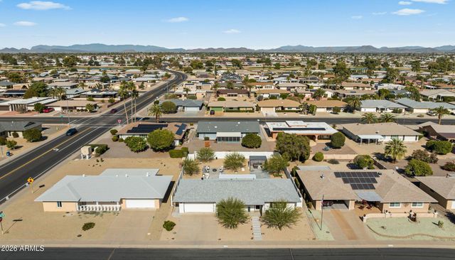10132 W OAK RIDGE Drive, Sun City, AZ 85351