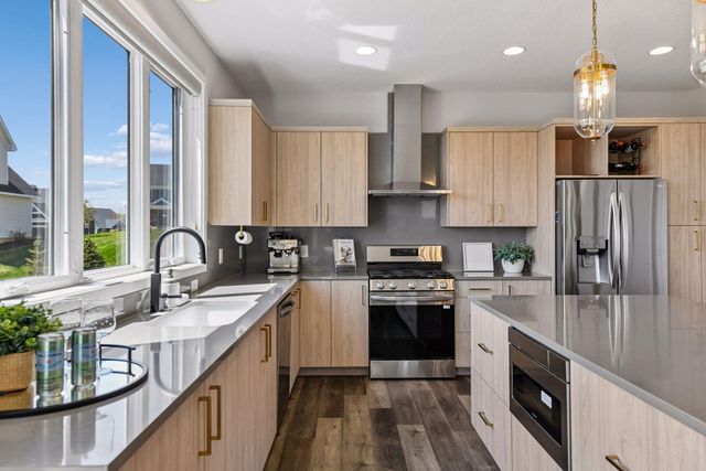 5435 Gestach Lane, Victoria, MN 55386