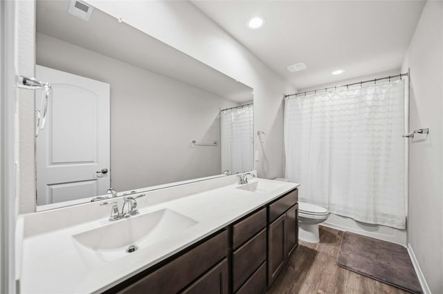 488 Westlake Landing, Conroe, TX 77304