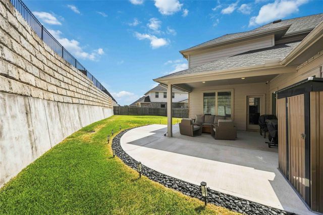 488 Westlake Landing, Conroe, TX 77304
